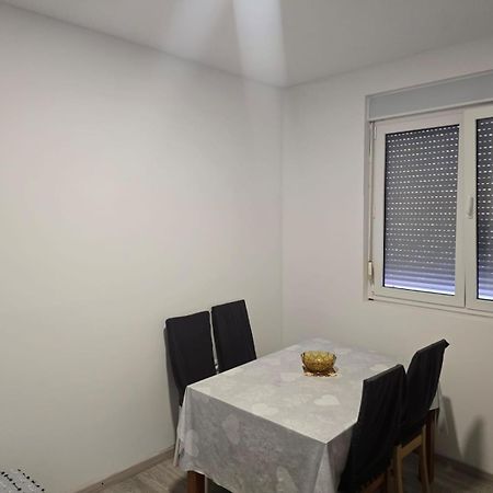 Apartment Anton Trogir Bagian luar foto