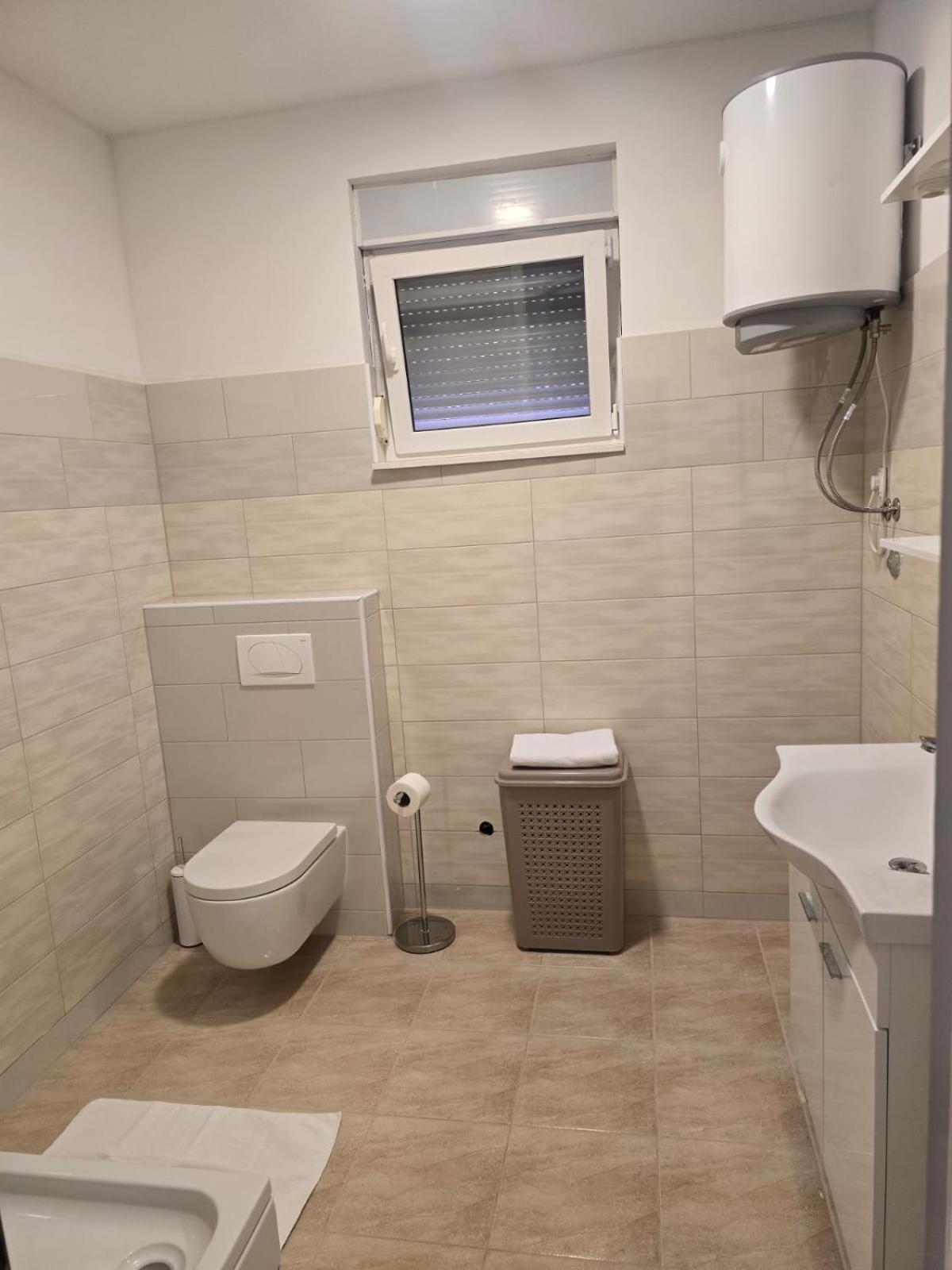 Apartment Anton Trogir Bagian luar foto
